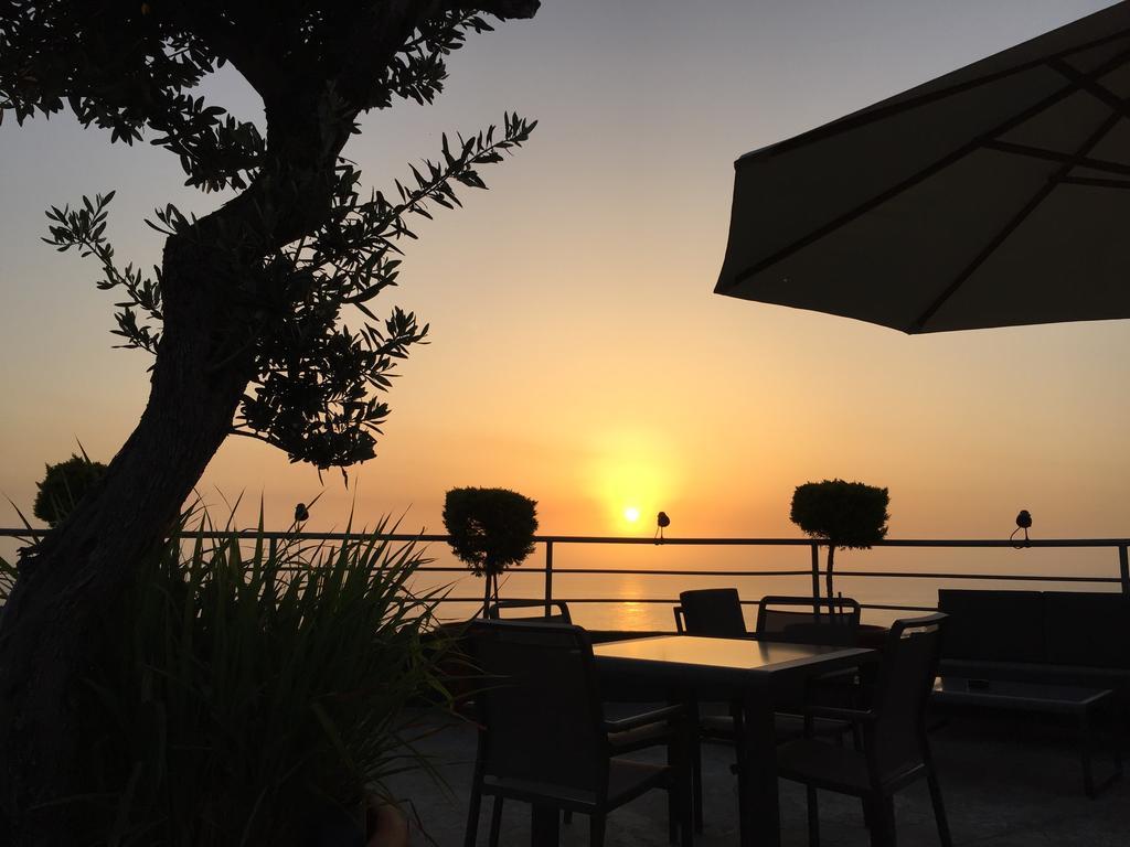L'Hotel De Mon Pere Byblos Kültér fotó